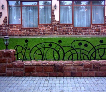  Кованые газонные ограждения в Казани